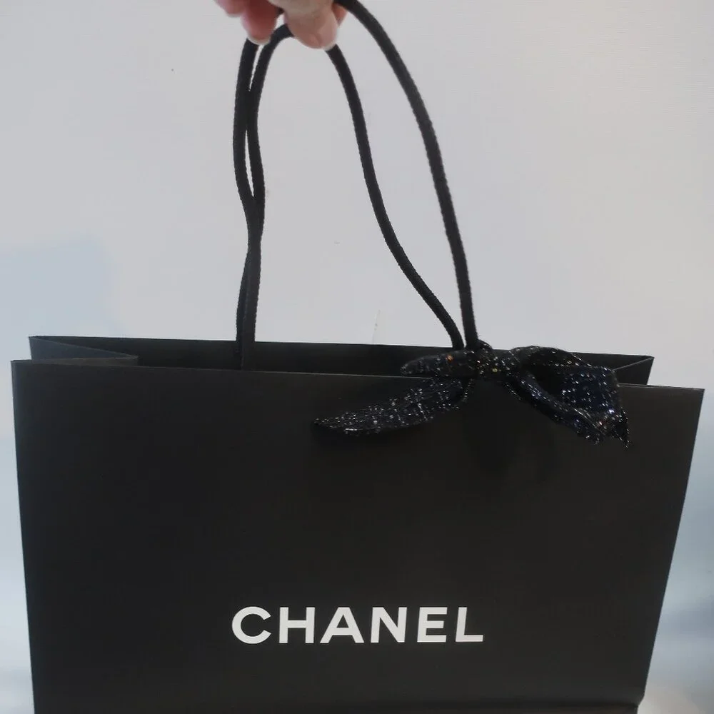 NWD Womens Chanel Black White Camellia Flower Large Designer Gift Bag